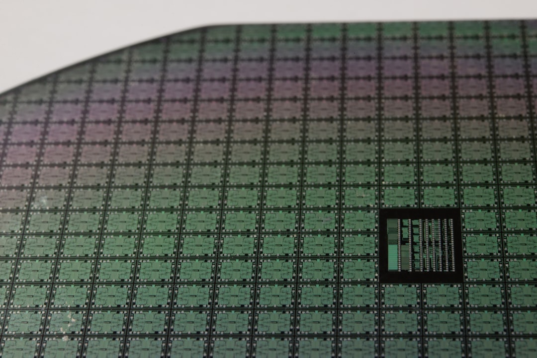 Xanadu and DISCO partner to advance ultra-low-loss photonic chip manufacturing